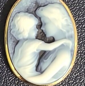 14k Gold/Agate Italian Mother Child Cameo 30mm X 17mm Inc Bail